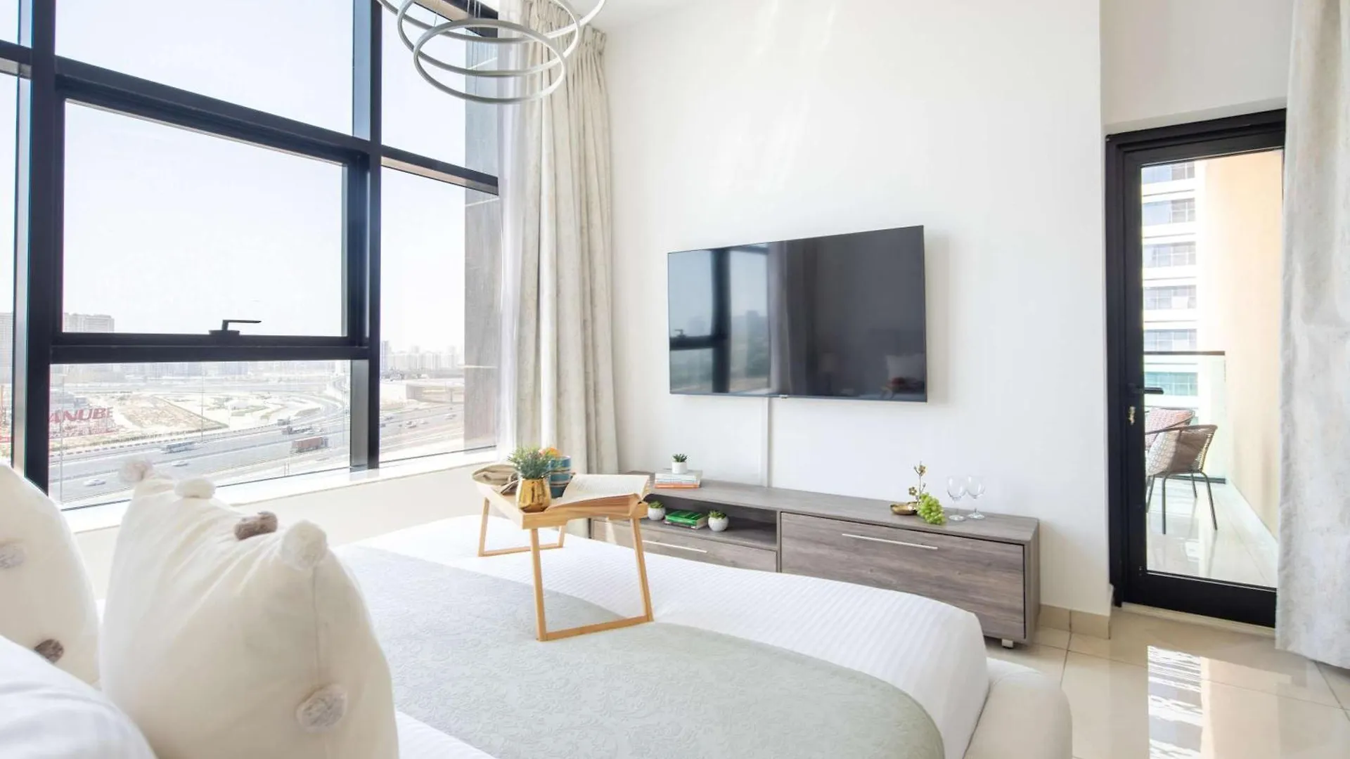Apartment Frank Porter - Square Tower Dubai